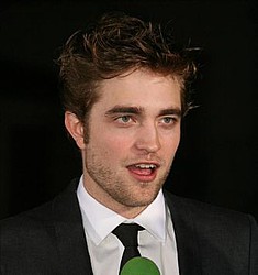 Robert Pattinson: `I believe in love at first sight`