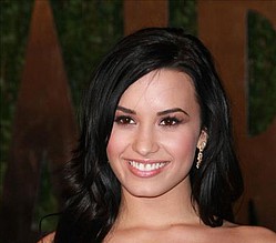 Demi Lovato entered treatment facility after parents` intervention