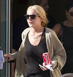Lindsay Lohan talks Glee Aussie radio show