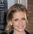 Sarah Michelle Gellar says her new TV role was challenging - Gellar will play the roles of identical twins in the forthcoming drama series, which will premiere &hellip;