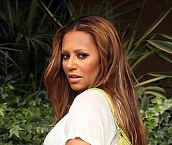 Mel B unleashes `Scary Spice` on X Factor contestants