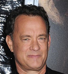 Tom Hanks and other Hollywood stars join the Queen and Obamas for dinner