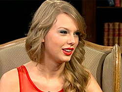 Taylor Swift Wants To Thank Fans &#039;Personally&#039; On Speak Now Tour