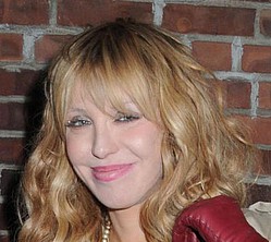 Courtney Love: `Don`t call me a drug freak`