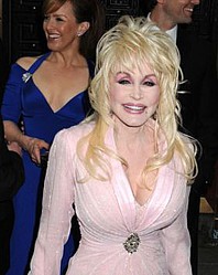 Dolly Parton reveals wig problems
