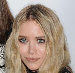 Mary-Kate and Ashley Olsen plan to open fashion shop