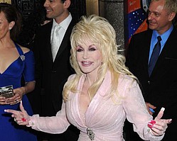 Dolly Parton `loves cooking Southern soul food`
