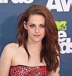 Kristen Stewart to Robert Pattinson: `Cut back on the partying`