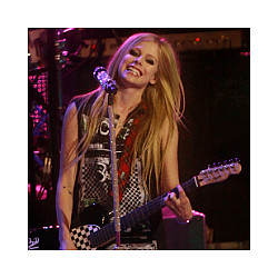 Avril Lavigne Starts Working On New Album