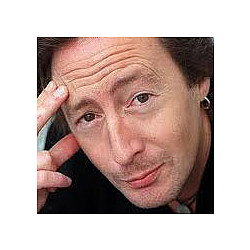 Julian Lennon signs to Conehead