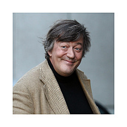 Peter Jackson Confirms Stephen Fry Role In The Hobbit