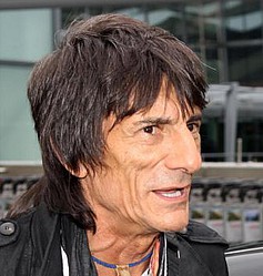 Ronnie Wood: Ive been sober for 16 months