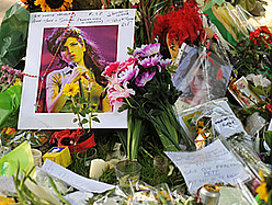 Amy Winehouse Funeral Held In London