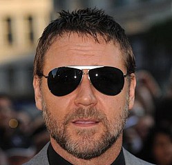 Russell Crowe `spends studio time with Jay-Z and Kanye West`