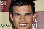 Mark Wahlberg tells Leonardo DiCaprio: `Taylor Lautner is better looking than us` - Speaking yesterday at the Hollywood Foreign Press Association&#039;s luncheon in Beverly Hills, Wahlberg &hellip;