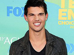 &#039;Breaking Dawn&#039; Will Make You &#039;Cry Multiple Times,&#039; Taylor Lautner Says