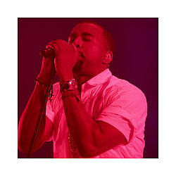Kanye West Slams The Media, Falls Over Onstage At Oya Festival - Video