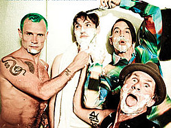 Red Hot Chili Peppers To Premiere &#039;Maggie&#039; Video Live On MTV