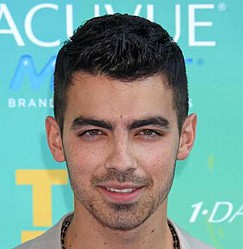 Joe Jonas and Jay Sean announce joint tour