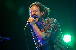 Pearl Jam Fest Wows With Chris Cornell/Temple of The Dog, Multiple Guests