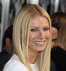 Gwyneth Paltrow admits she`s `not very good` at handling stress
