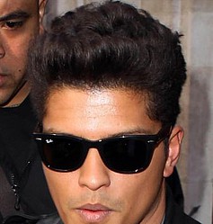 Bruno Mars, Christina Perri and Noisettes will feature on Breaking Dawn soundtrack