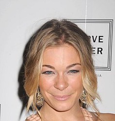 LeAnn Rimes: `There`s no `step` in our family`