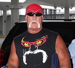 Hulk Hogan accused of copying dwarf wrestling show