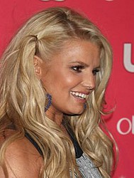 Jessica Simpson `pregnant and took 10 tests`: source