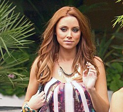 Una Healy defends Mike Tindall