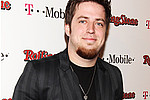 &#039;American Idol&#039; Winner Lee DeWyze Dropped By Label - Season-nine &quot;American Idol&quot; winner Lee DeWyze has set a couple of records since taking home &hellip;