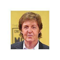Paul McCartney &#039;honeymoons in Mustique&#039;