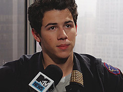 Nick Jonas Calls Broadway&#039;s &#039;How To Succeed&#039; A &#039;Thrill&#039;