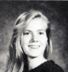 Amy Adams strikes a pose in high-school yearbook