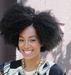 Solange Knowles planning to spoil Beyoncé`s baby