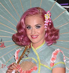 Katy Perry `tells friends she`s married for the long haul`