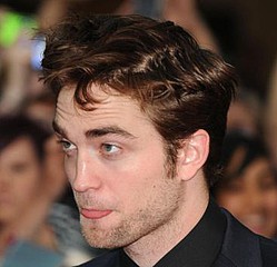 Robert Pattinson ?so worried? about Twilight sex scene