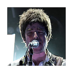 Noel Gallagher Wanted X Factor&#039;s Matt Cardle To Beat Him To Number One