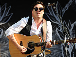 Mumford &amp; Sons Premiere Ghostly New Song