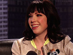 Carly Rae Jepsen Finds Concept Of Giving Guys Her Number &#039;Terrifying&#039;