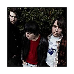 The Cribs &#039;waited for corporate indie to sink&#039;