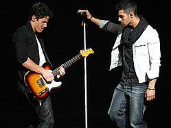 Jonas Brothers&#039; Secret Boy-Band Weapon: Instruments