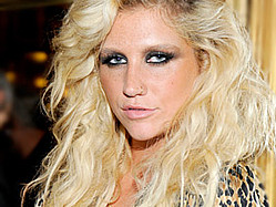 Ke$ha Gives Flaming Lips Frontman His First-Ever Toe Tattoo