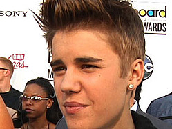Justin Bieber Investigated In Criminal Battery Against Paparazzo