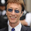 Robin Gibb family tried to earn star a knighthood - Robin Gibb&#039;s cousin has revealed that his family was aiming to score the Bee Gees star a knighthood &hellip;