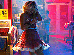 &#039;Rock Of Ages&#039; Exclusive Clip: Julianne Hough Is A &#039;Jukebox Hero&#039;