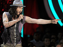 Movie Awards Host Russell Brand Tackles Bieber, Katy Perry, Fassbender&#039;s Penis