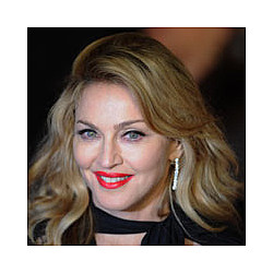Madonna exposes her breast at Turkey concert - video