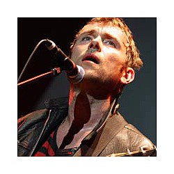 Damon Albarn performs new Blur song &#039;The Puritan&#039;