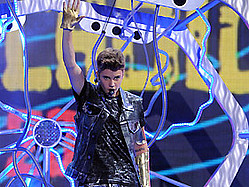 Justin Bieber Goes Back To The Future At Teen Choice Awards